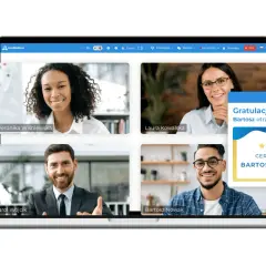 Uczestnicy wirtualnego spotkania, gdzie każdy może dowiedzieć się, webinarium co to jest. Gratulacje dla Bartosza za certyfikat!