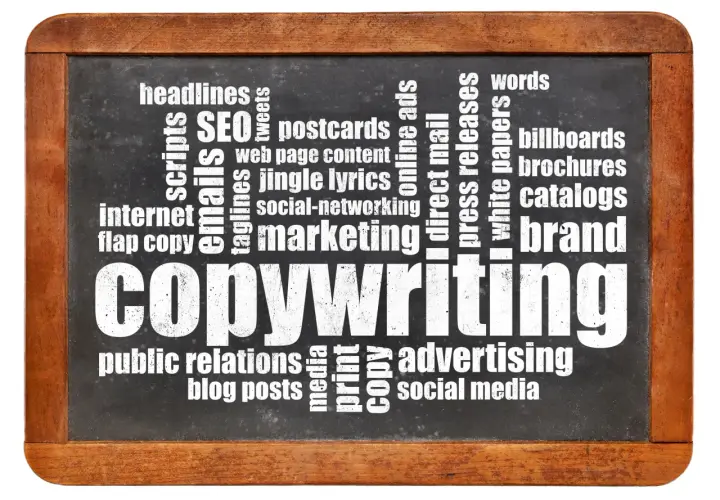 Tablica z napisem "COPYWRITING" otoczona słowami kluczowymi, takimi jak "marketing", "SEO", "social media", "blog posts", "press releases", "billboards", "brochures", "catalogs", "headlines", "tweets", "scripts", "emails", "web page content", "jingle l...