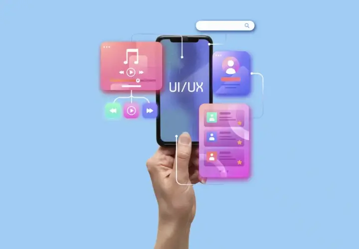 Dłoń trzyma smartfon z napisem UI/UX. Wokół telefonu widoczne są kolorowe elementy interfejsu, sugerujące audyt UX i projektowanie aplikacji.