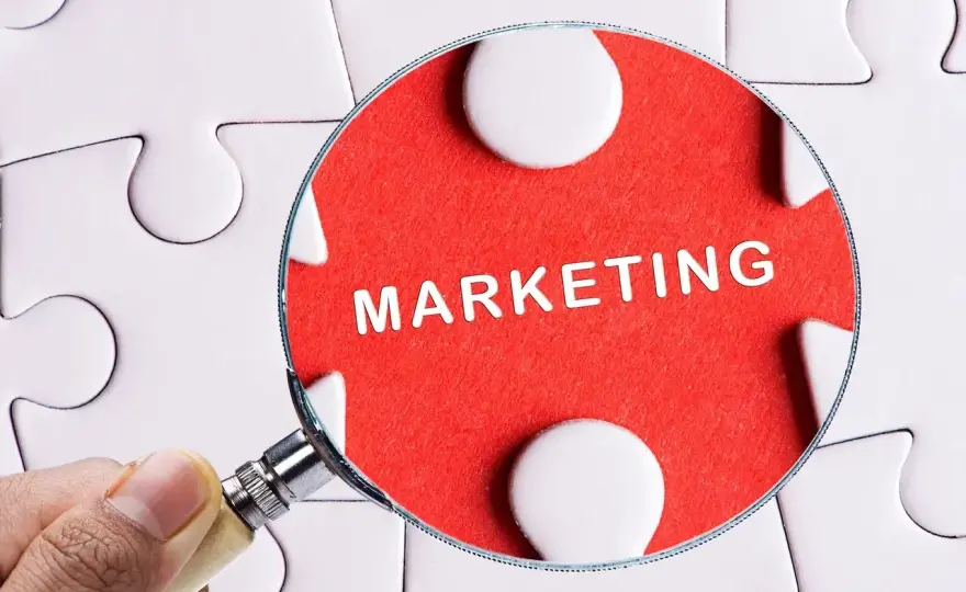 Czym jest marketing - Poznaj definicję i skuteczną strategię 2026