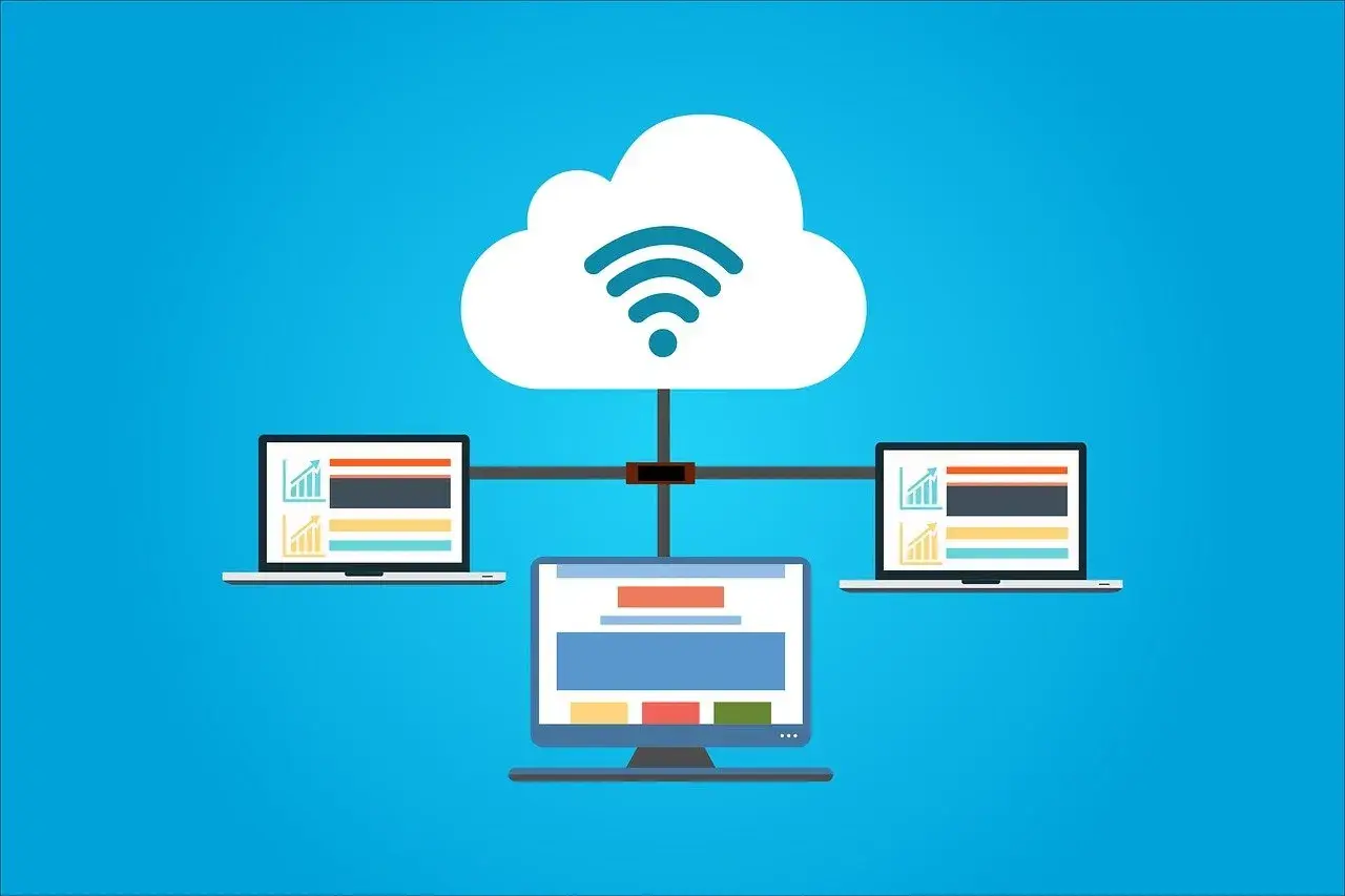 Chmura z symbolem Wi-Fi łączy trzy komputery, pokazując, jak działa serwer.