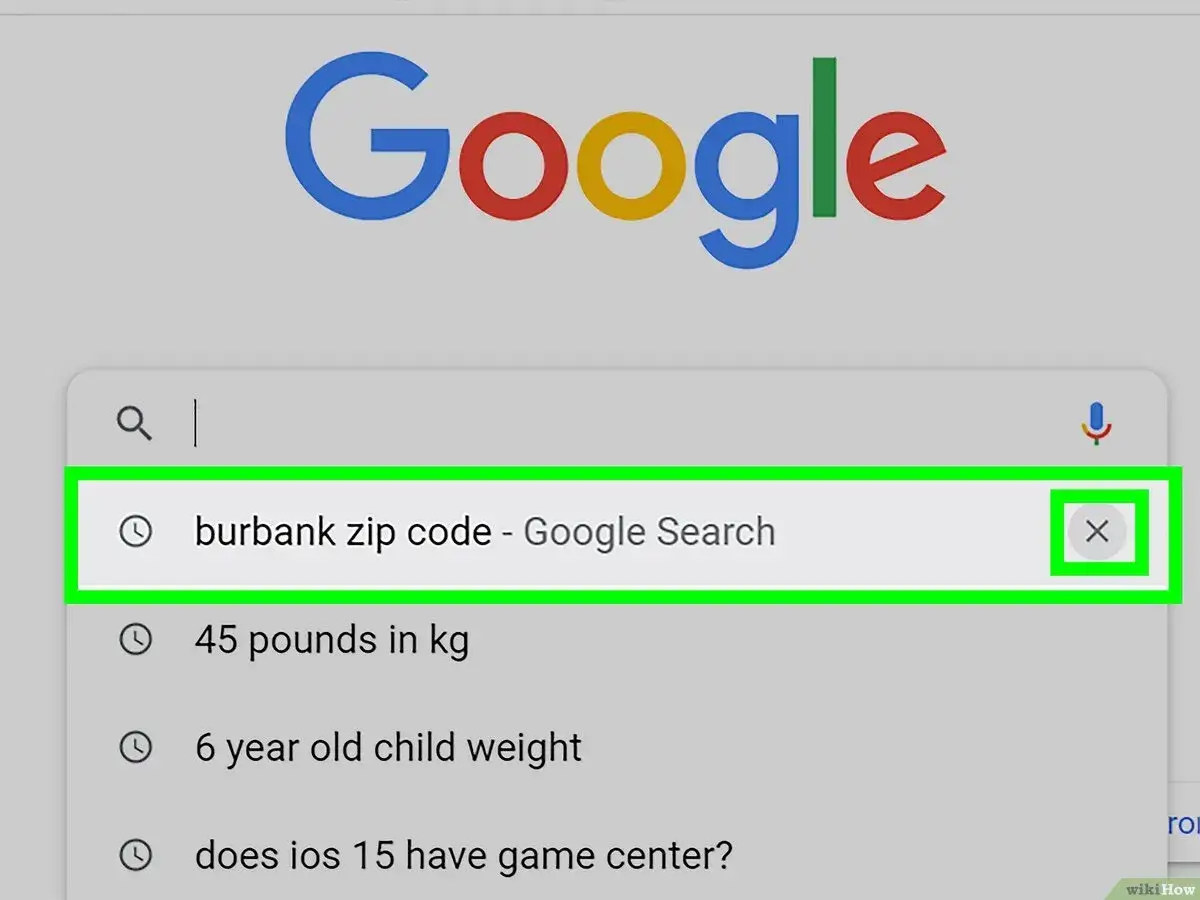 Szukasz sposobu, jak wyłączyć sugestie w Google? Na ekranie widać pole wyszukiwania z wpisanym tekstem 